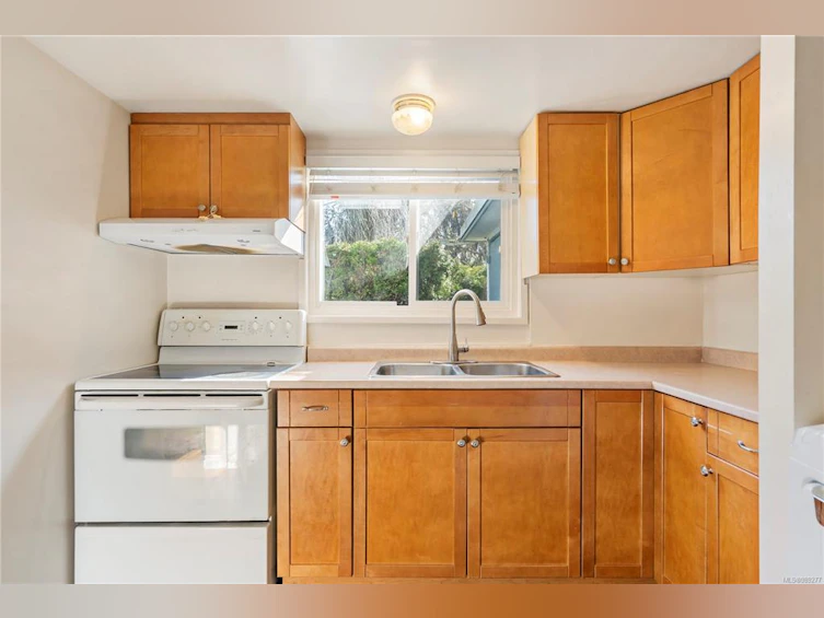 14-4058 Corners Place, Saanich, BC, V8X 3Z5 - 6