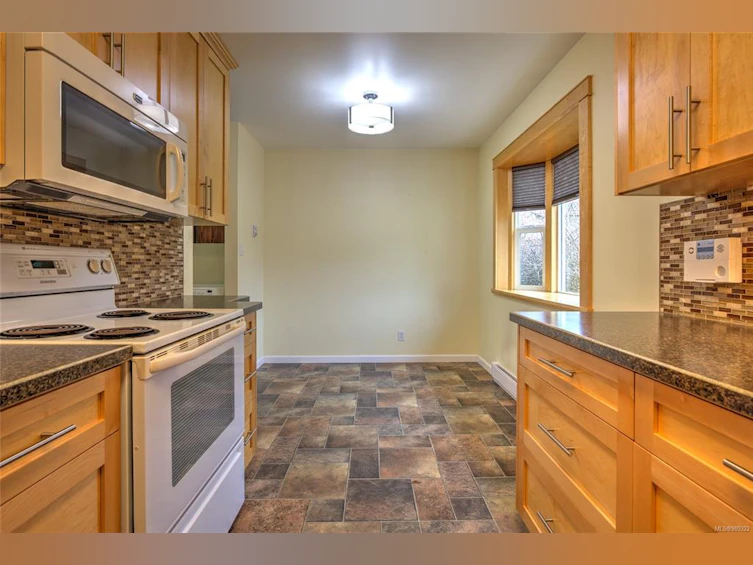 3316 Hawkes Boulevard, Duncan, BC, V9L 4T2 - 13