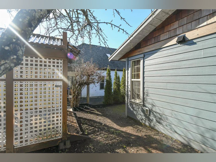 1622 Ascot Avenue, Comox, BC, V9M 1A8 - 33