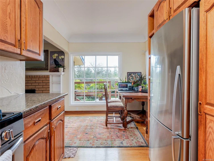 200 Island Highway, View Royal, BC, V9B 1G2 - 6