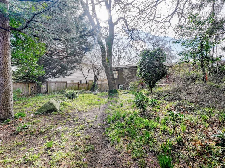 200 Island Highway, View Royal, BC, V9B 1G2 - 26