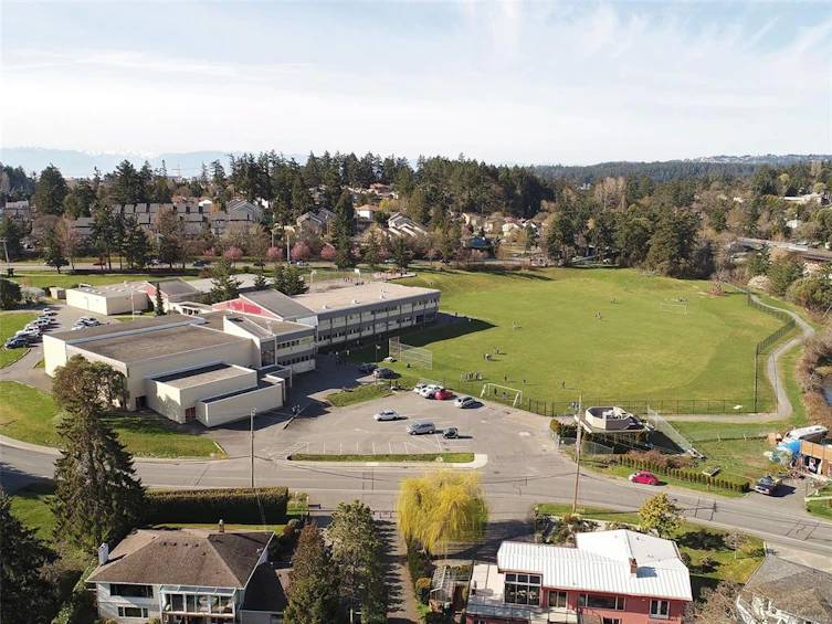 200 Island Highway, View Royal, BC, V9B 1G2 - 39
