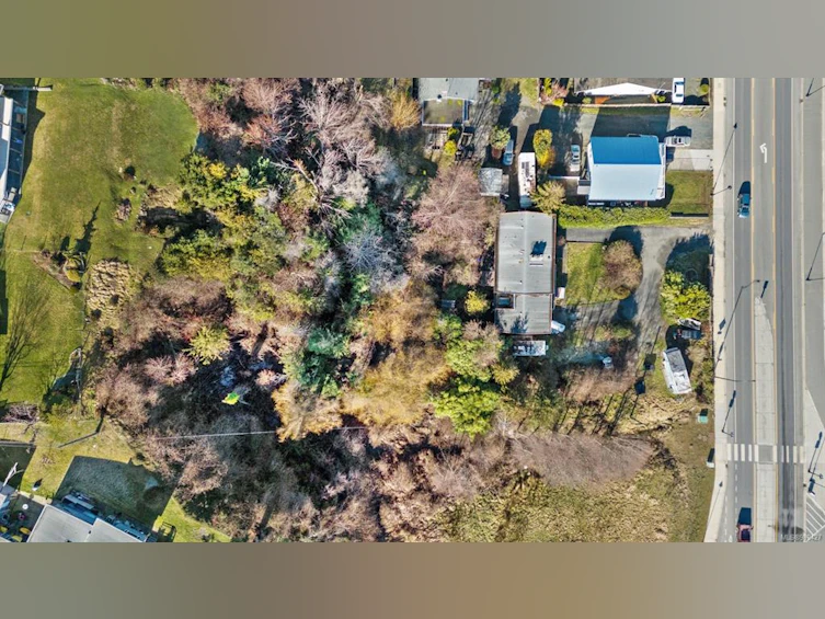 1266 S Island Highway, Campbell River, BC, V9W 1B5 - 3