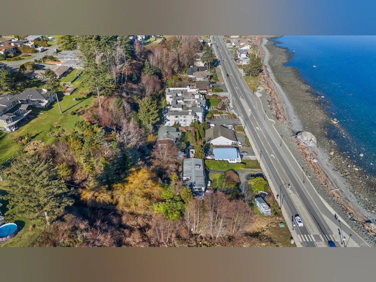 1266 S Island Highway, Campbell River, BC, V9W 1B5 - 8