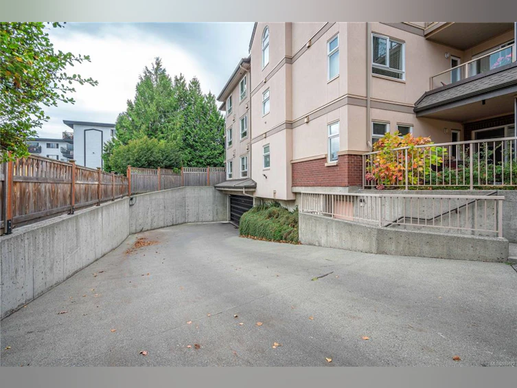 205-835 Selkirk Avenue, Esquimalt, BC, V9A 2T7 - 37