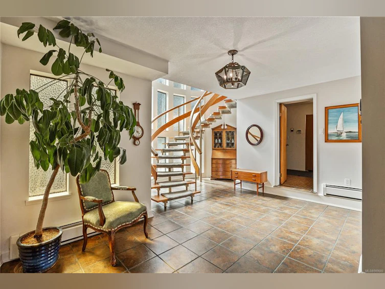 420 Carnegie Street, Campbell River, BC, V9W 6N7 - 5