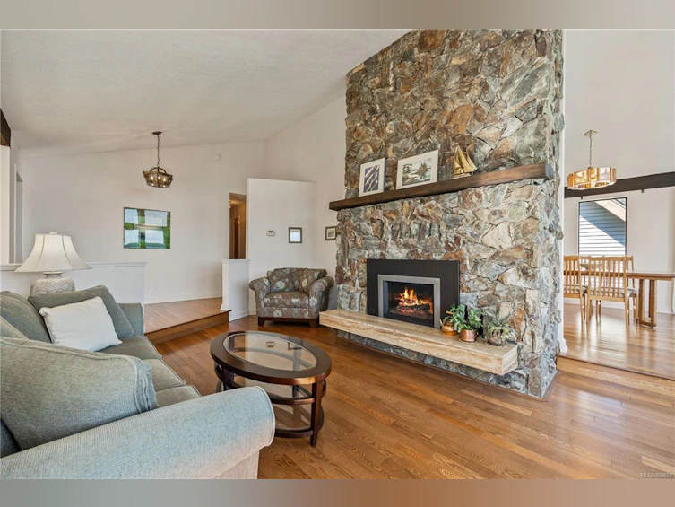 420 Carnegie Street, Campbell River, BC, V9W 6N7 - 13