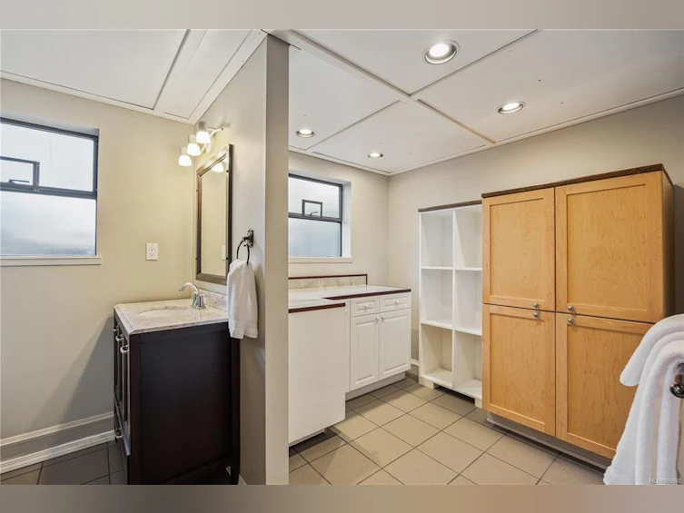 420 Carnegie Street, Campbell River, BC, V9W 6N7 - 44