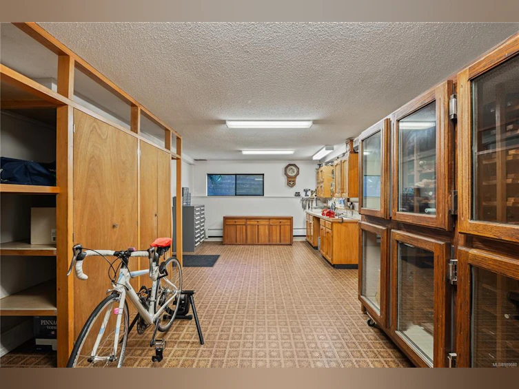 420 Carnegie Street, Campbell River, BC, V9W 6N7 - 47