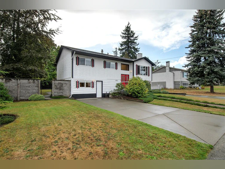 1891 Fitzgerald Avenue, Courtenay, BC, V9N 2S9 - 32