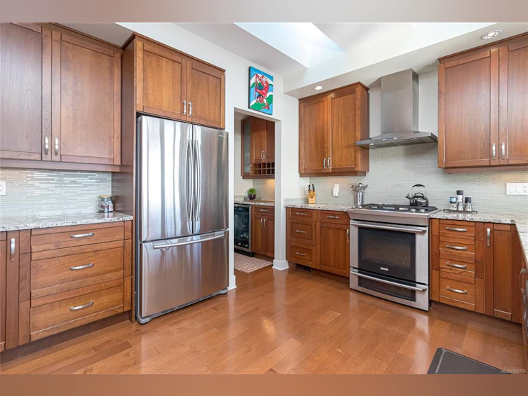 8709 Lochside Drive, North Saanich, BC, V8L 1M8 - 17