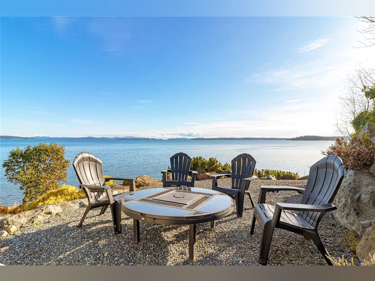 8709 Lochside Drive, North Saanich, BC, V8L 1M8 - 43