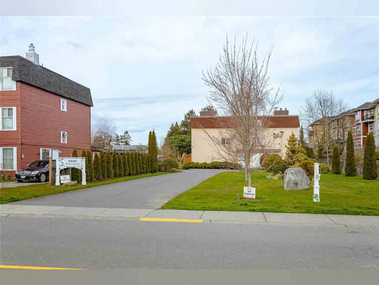 104-2286 Henry Avenue, Sidney, BC, V8L 2B2 - 21