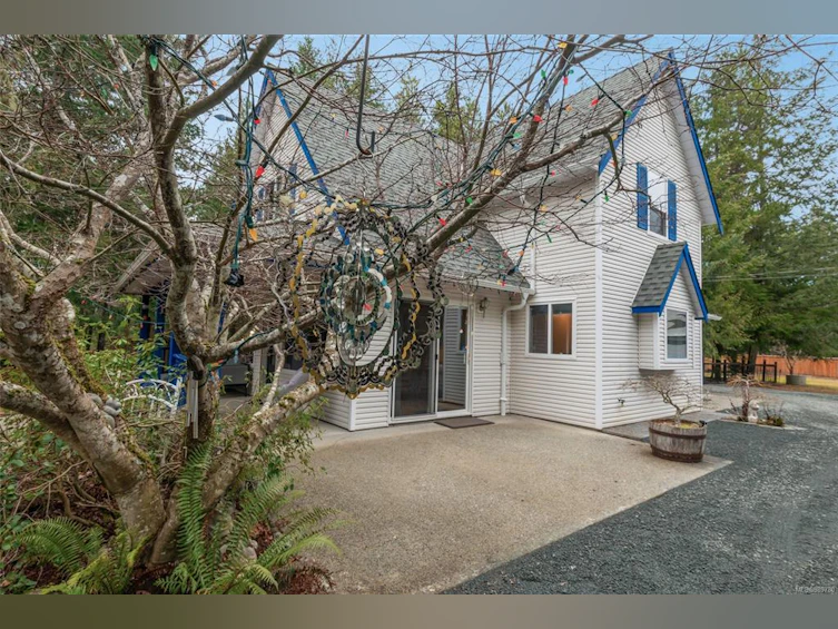 1335 Meadowood Way, Qualicum Beach, BC, V9K 2S4 - 15