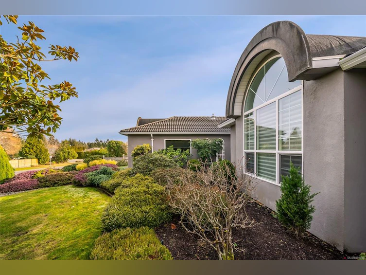1096 Sunrise Drive, Qualicum Beach, BC, V9K 2K9 - 16