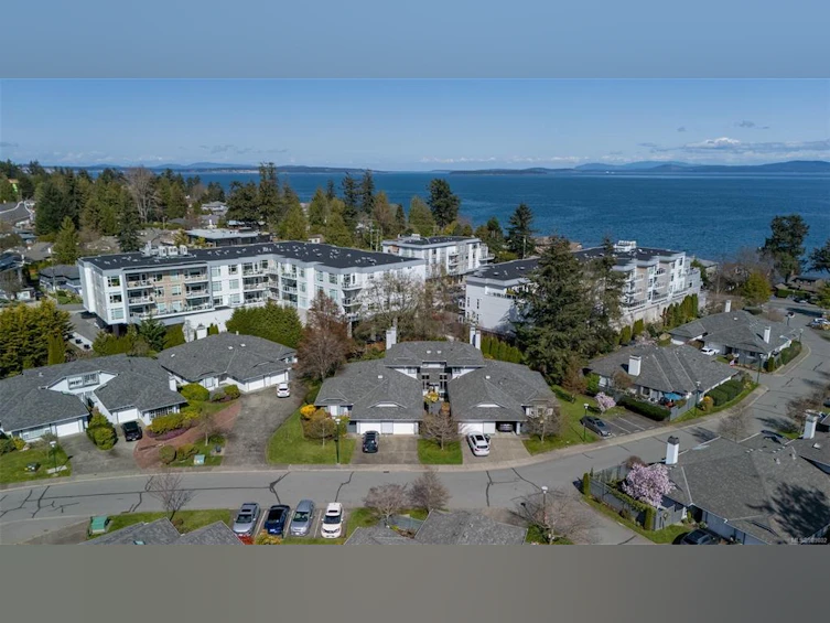 14-5110 Cordova Bay Road, Saanich, BC, V8Y 2K5 - 43