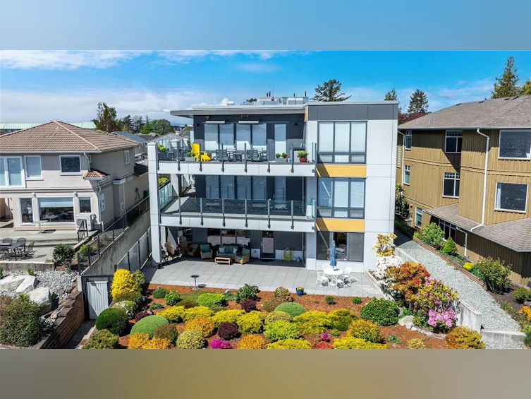 5-9667A First Street, Sidney, BC, V8L 3C8 - 48