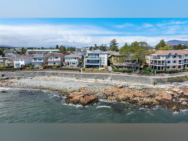 5-9667A First Street, Sidney, BC, V8L 3C8 - 59