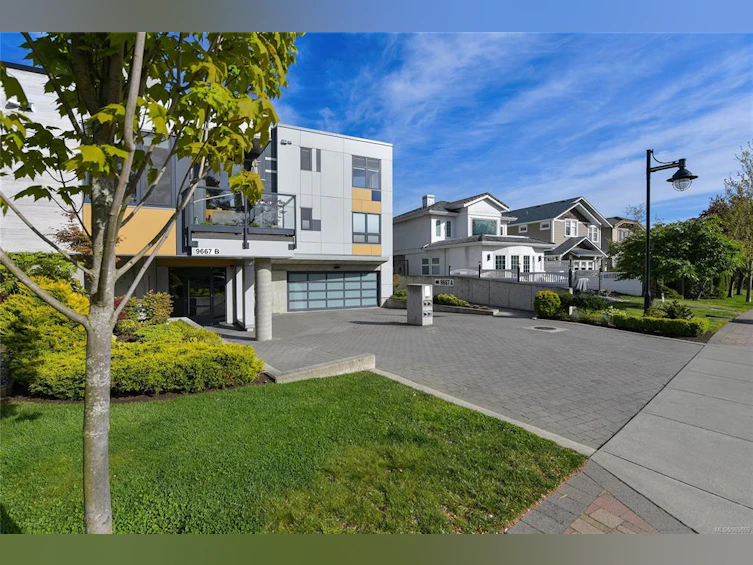 5-9667A First Street, Sidney, BC, V8L 3C8 - 65
