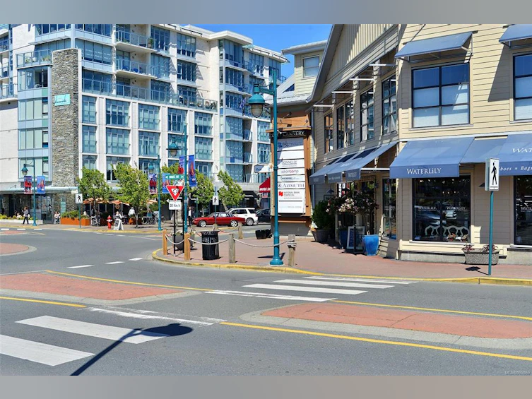 5-9667A First Street, Sidney, BC, V8L 3C8 - 74