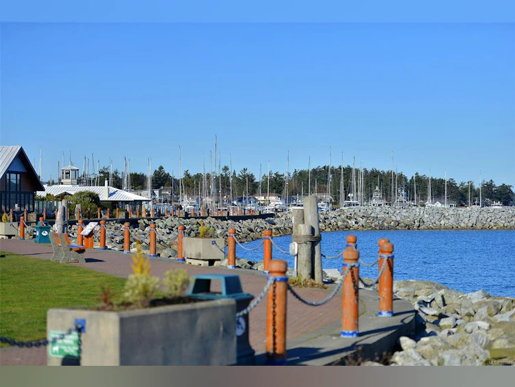 5-9667A First Street, Sidney, BC, V8L 3C8 - 78