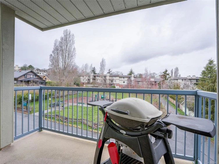 304-1714 Fort Street, Victoria, BC, V8R 1J2 - 21