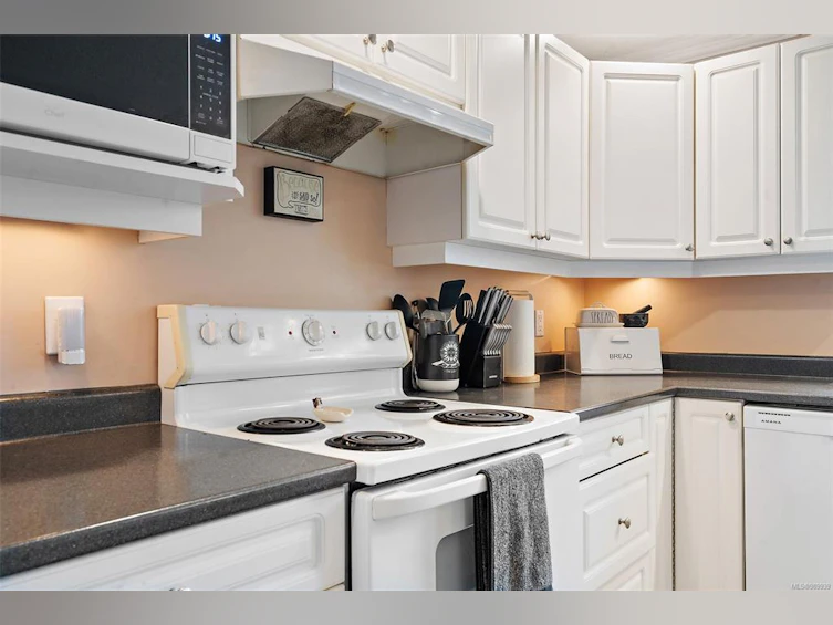 3699 Cedardale Road, Cobble Hill, BC, V8H 0G6 - 9