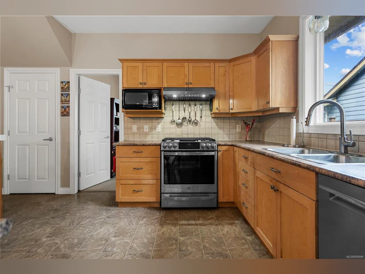 1646 Rondeault Road, Cowichan Bay, BC, V0R 1N1 - 4