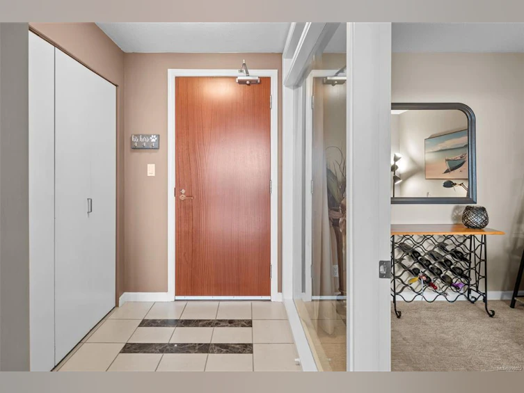 906-160 Wilson Street, Victoria, BC, V9A 7P9 - 3