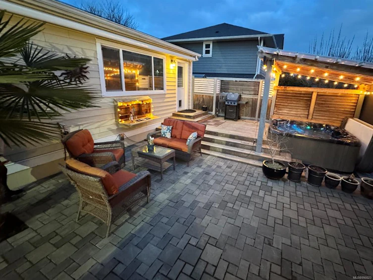 1243 Colville Road, Esquimalt, BC, V9A 4R2 - 73