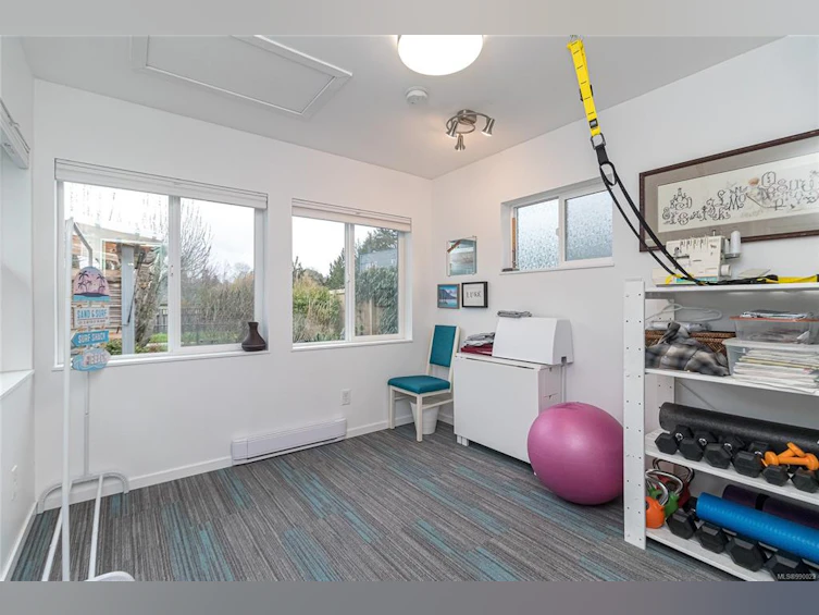 1243 Colville Road, Esquimalt, BC, V9A 4R2 - 36