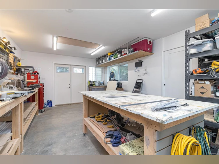1243 Colville Road, Esquimalt, BC, V9A 4R2 - 39