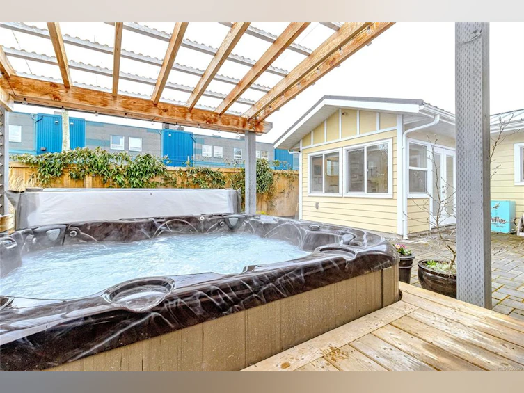 1243 Colville Road, Esquimalt, BC, V9A 4R2 - 54
