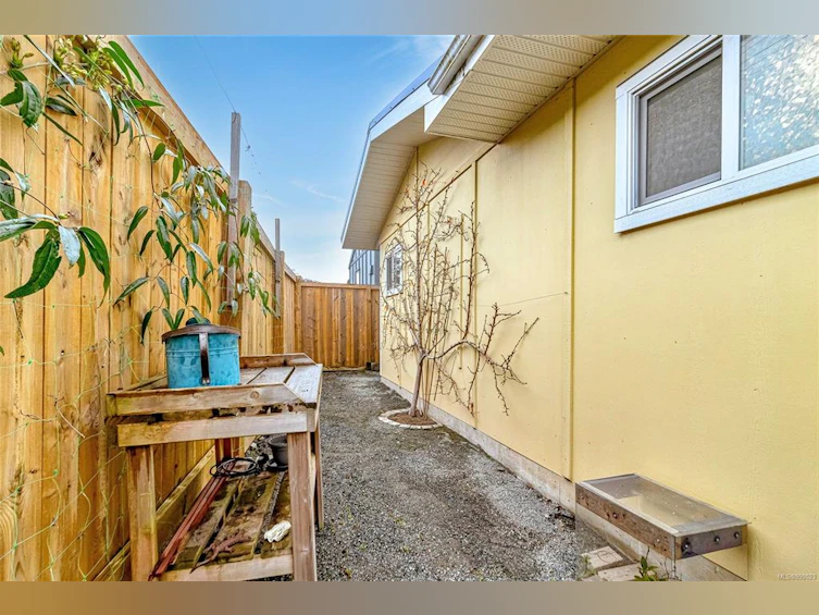 1243 Colville Road, Esquimalt, BC, V9A 4R2 - 57