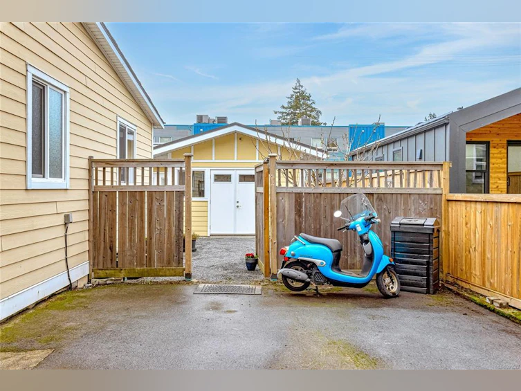 1243 Colville Road, Esquimalt, BC, V9A 4R2 - 60