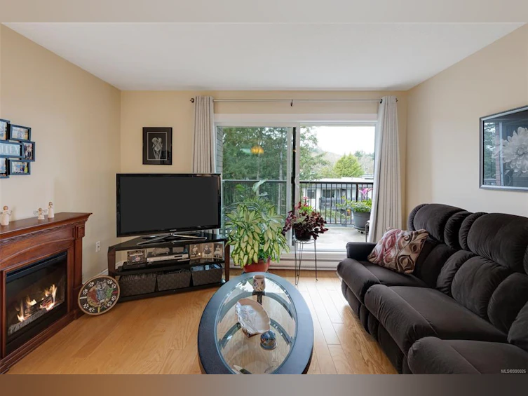 505-4030 Quadra Street, Saanich, BC, V8X 1K2 - 8