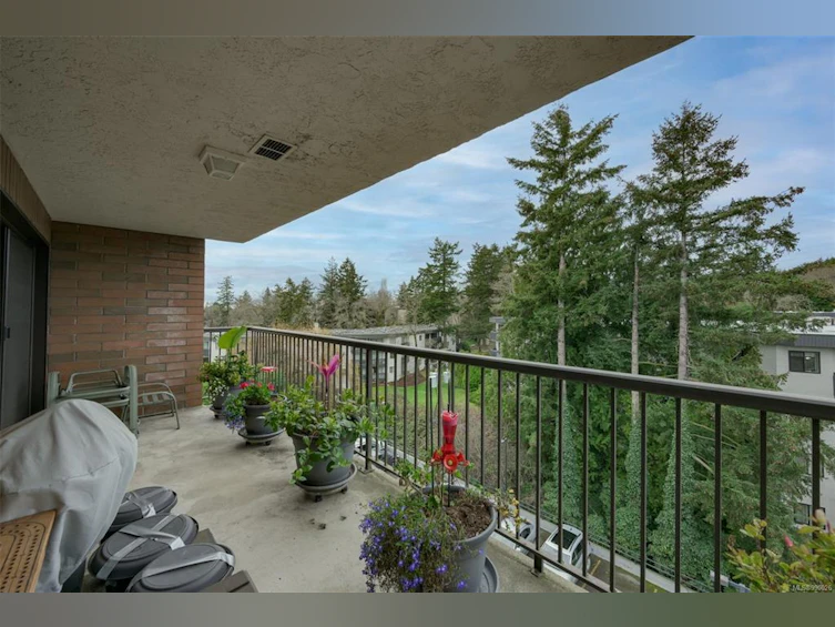 505-4030 Quadra Street, Saanich, BC, V8X 1K2 - 9