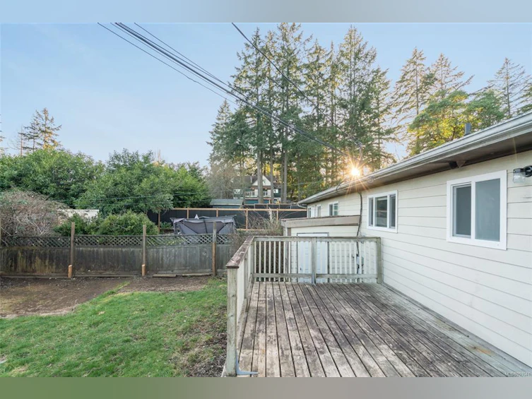1134-1136 Beaufort Drive, Nanaimo, BC, V9S 2E1 - 8