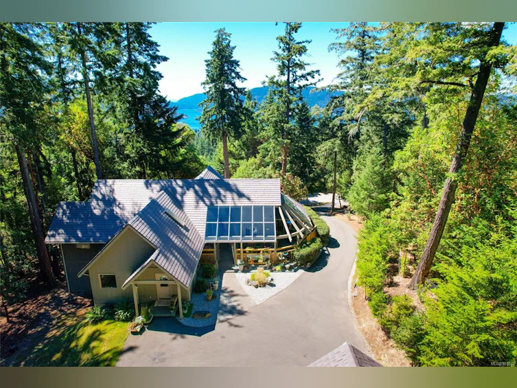 154 Cormorant Crescent, Salt Spring Island, BC, V8K 1G8