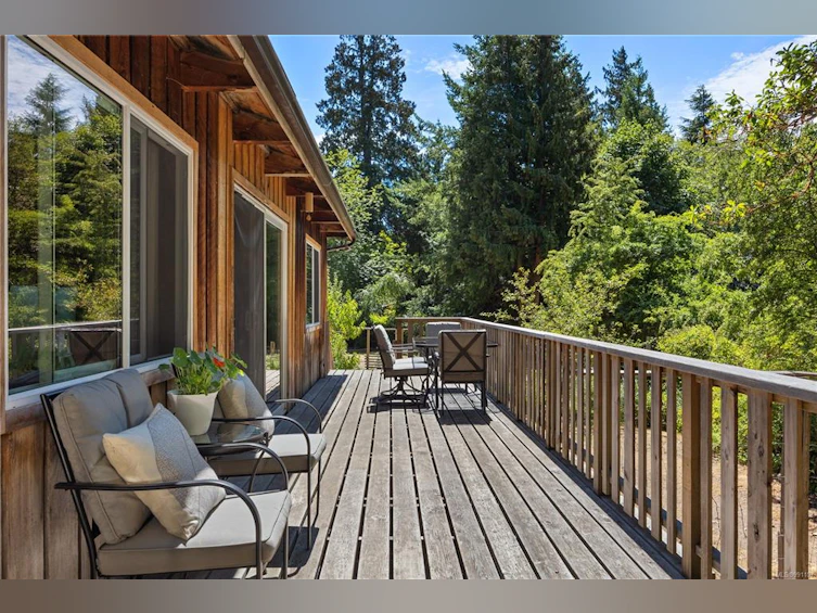 500 Smelt Bay Road, Cortes Island, BC, V0P 1K0 - 23