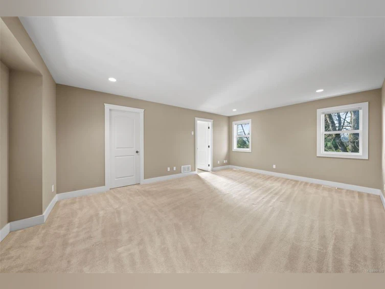 806 Rogers Avenue, Saanich, BC, V8X 3R1 - 14