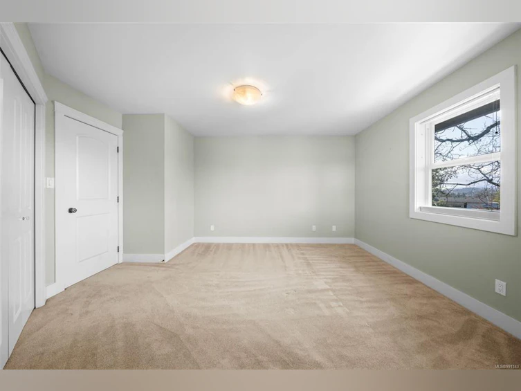 806 Rogers Avenue, Saanich, BC, V8X 3R1 - 19