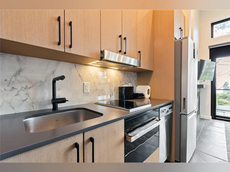 1204-596 Marine Drive, Ucluelet, BC, V0R 3A0 - 9