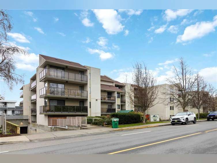 311-2757 Quadra Street, Victoria, BC, V8T 4E5 - 23