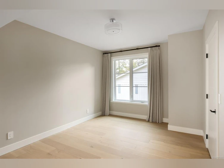 8213 Lochside Drive, Central Saanich, BC, V8M 1T9 - 40