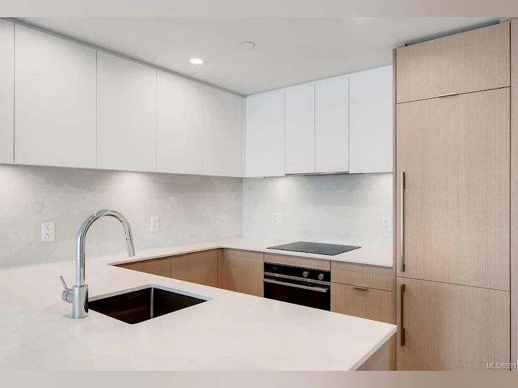 1111-1100 Yates Street, Victoria, BC, V8V 0H5 - 5