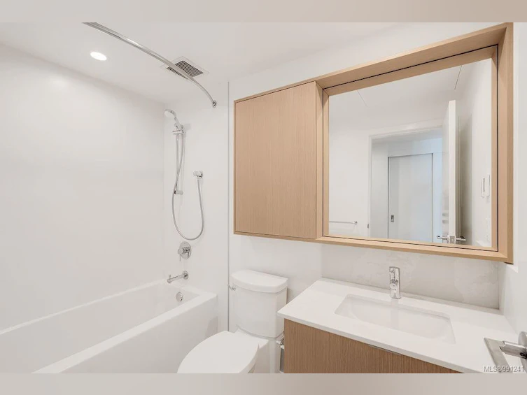 1111-1100 Yates Street, Victoria, BC, V8V 0H5 - 23
