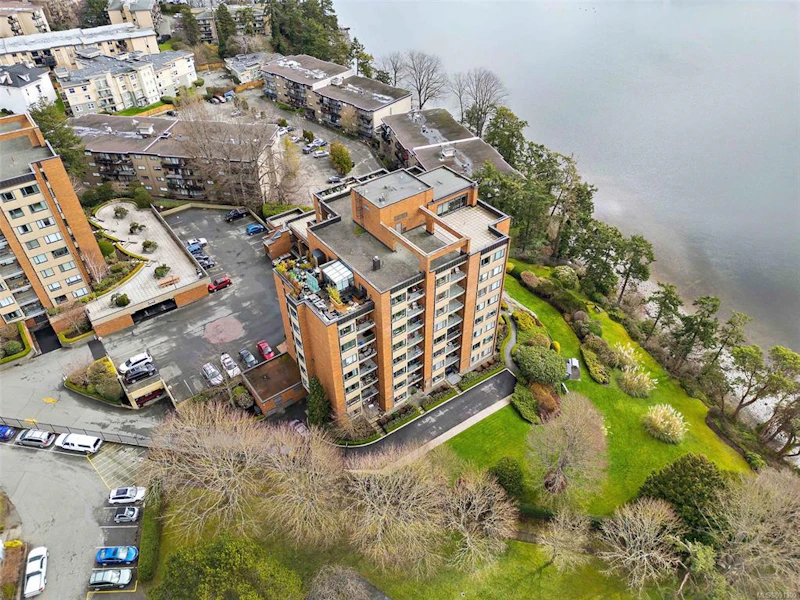 602 - 105 E Gorge Road, Victoria BC V9A 6Z3