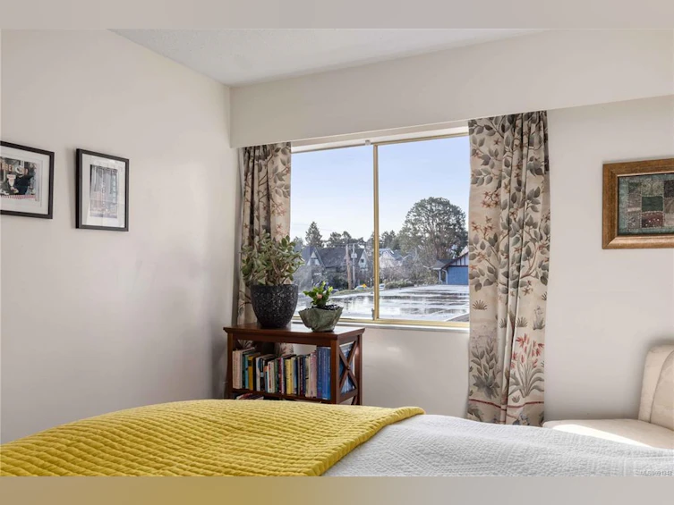 211-964 Heywood Avenue, Victoria, BC, V8V 2Y5 - 12