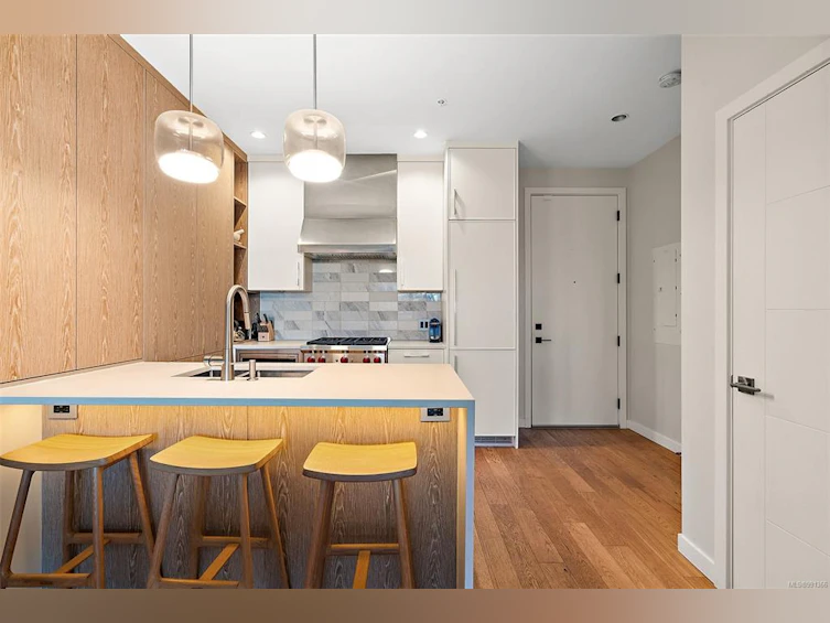 310-1201 Fort Street, Victoria, BC, V8V 3L1 - 8